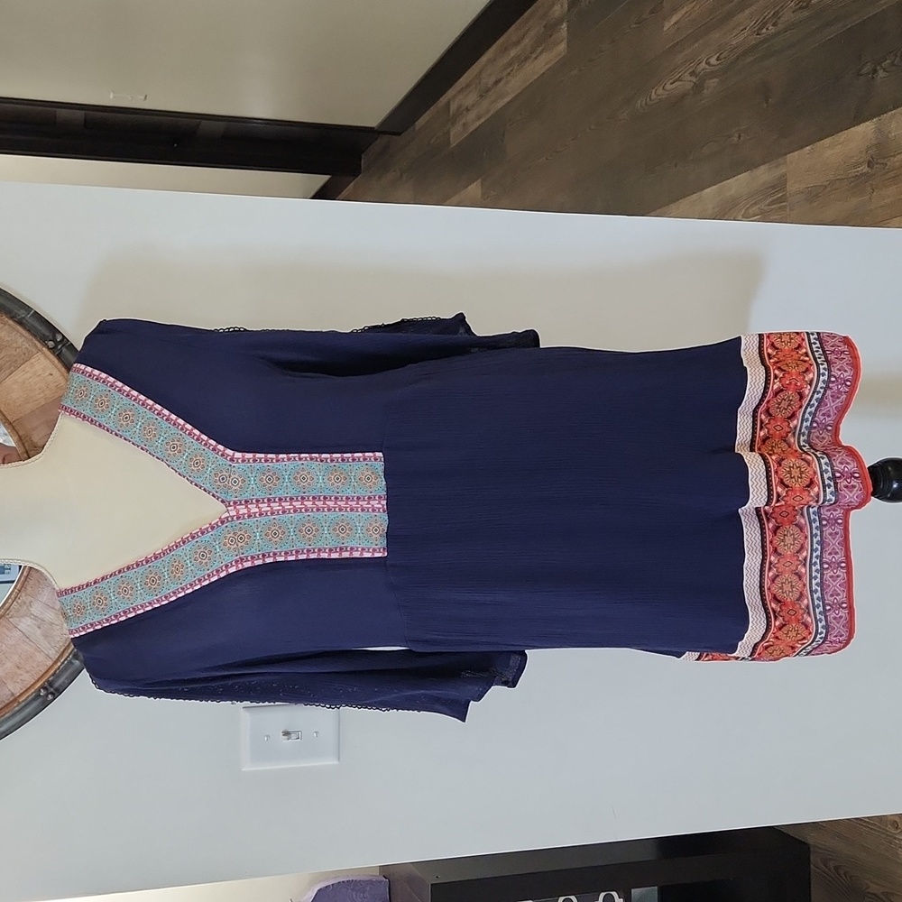 Elegant Navy Blue Dress with Embroidered Details